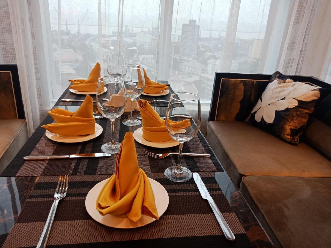 Hotel Kaloum Conakry Kültér fotó