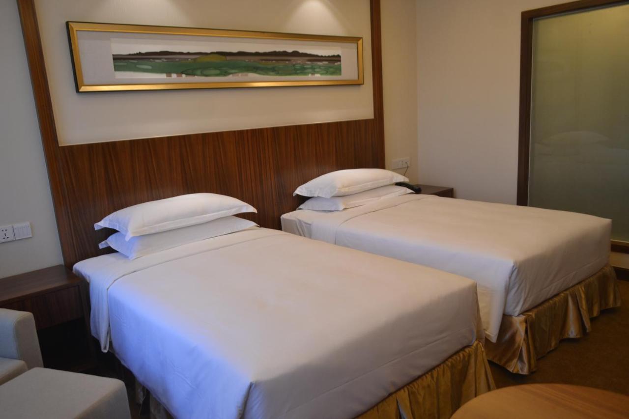 Hotel Kaloum Conakry Kültér fotó