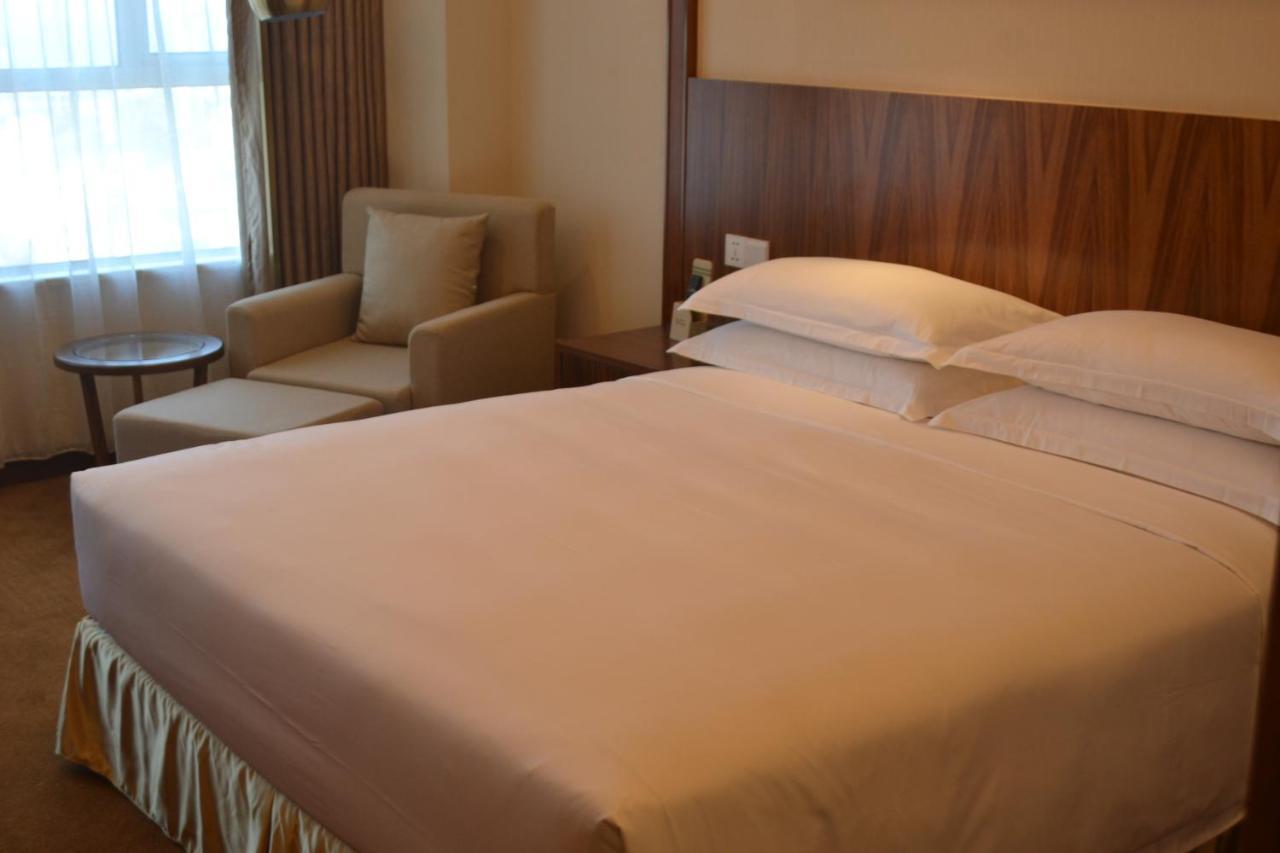 Hotel Kaloum Conakry Kültér fotó